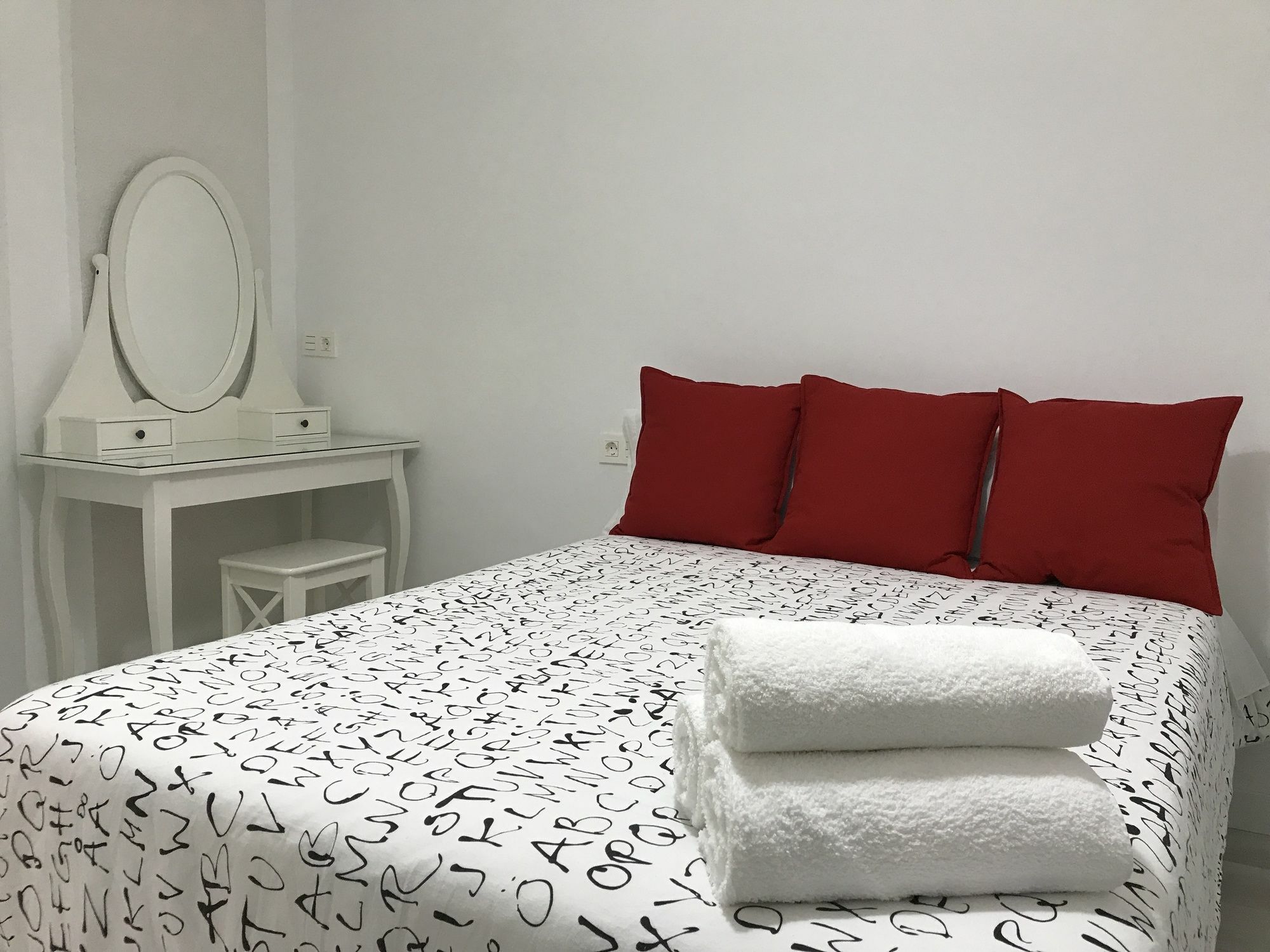 Smart-Tech Plaza Apartment Саламанка Экстерьер фото