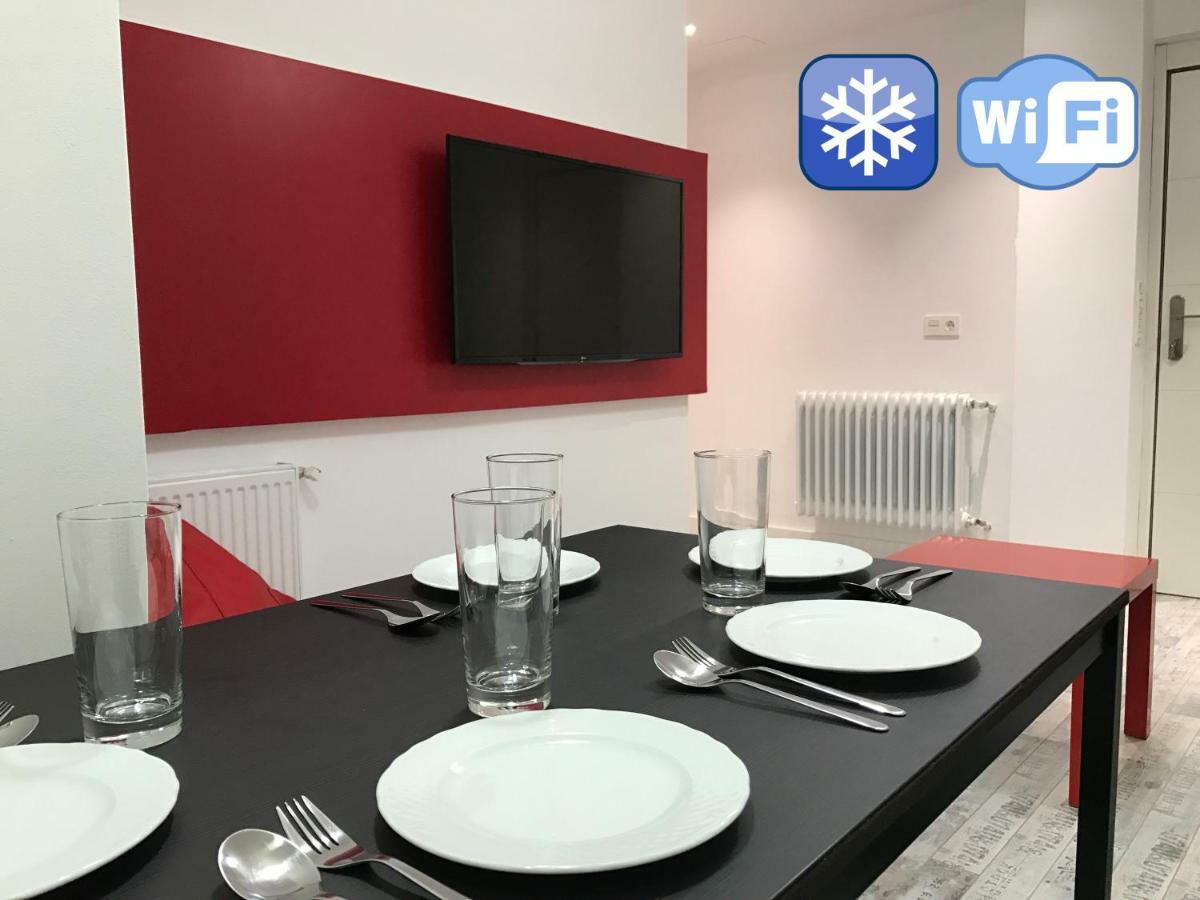 Smart-Tech Plaza Apartment Саламанка Экстерьер фото
